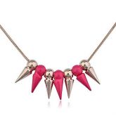 colar spikes